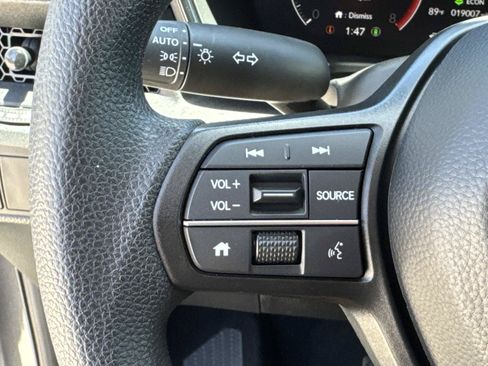 Certified 2025 Honda CR-V EX image 5