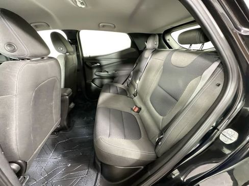 Used 2023 Chevrolet Bolt EUV LT w/ Driver Confidence Package FWD image 23