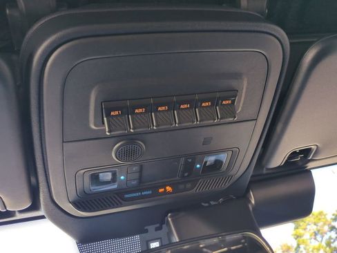 New 2025 Ford Bronco Badlands w/ Sasquatch Package image 20