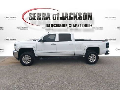 Used 2015 Chevrolet Silverado 2500 LTZ w/ Duramax Plus Package AWD/4WD image 5