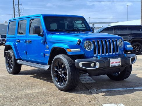 Certified 2023 Jeep Wrangler Unlimited Sahara w/ Cold Weather Group AWD/4WD image 2