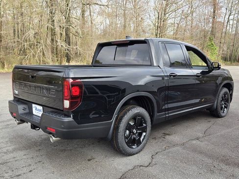 New 2026 Honda Ridgeline Black Edition image 3