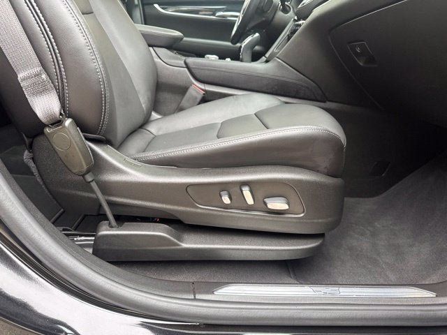 Used 2024 Cadillac XT5 Premium Luxury FWD image 29