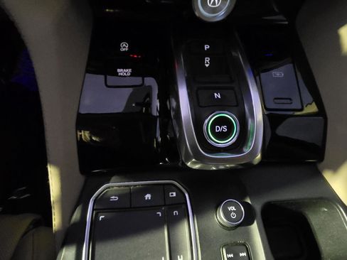 Used 2022 Acura MDX SH-AWD w/ Advance Package image 32