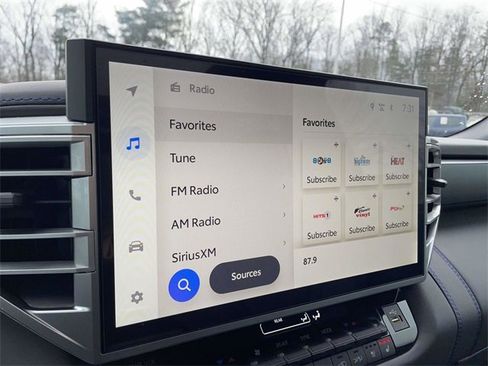 Used 2025 Toyota Sequoia Platinum image 30