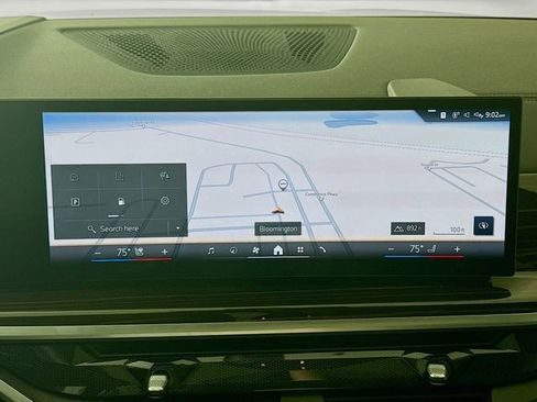 Used 2026 BMW X5 xDrive40i w/ Premium Package image 13