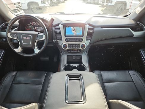 Used 2016 GMC Yukon XL SLT w/ Open Road Package image 29