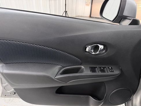Used 2014 Nissan Versa Note SV FWD image 11