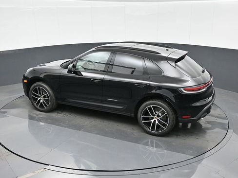 New 2026 Porsche Macan AWD/4WD image 27