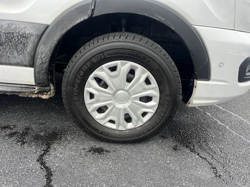 Used 2022 Ford Transit 350 XLT image 11