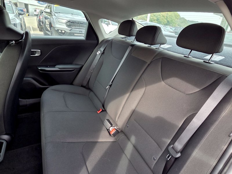 New 2026 Kia K4 FWD image 18