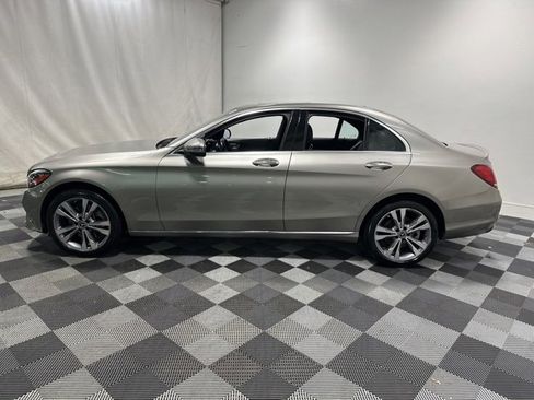Used 2019 Mercedes-Benz C 300 4MATIC Sedan image 4