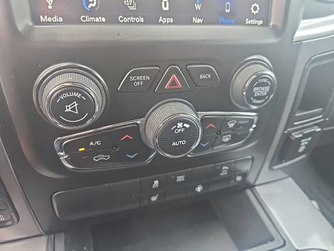 Used 2021 RAM 1500 Classic Warlock w/ Luxury Group AWD/4WD image 17