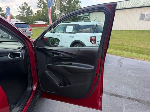 Used 2018 Chevrolet Equinox LT FWD image 27