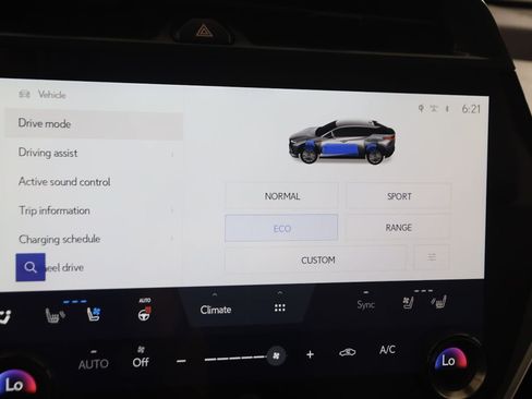 Used 2023 Lexus RZ 450e Premium AWD/4WD image 33