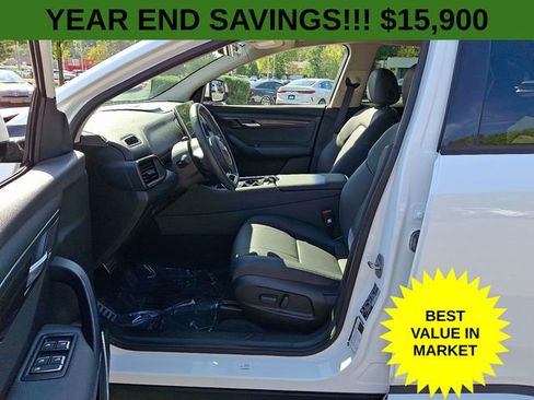 Used 2023 VinFast VF 8 Eco image 15