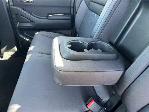 New 2025 Nissan Frontier SV w/ Tow Package image 18