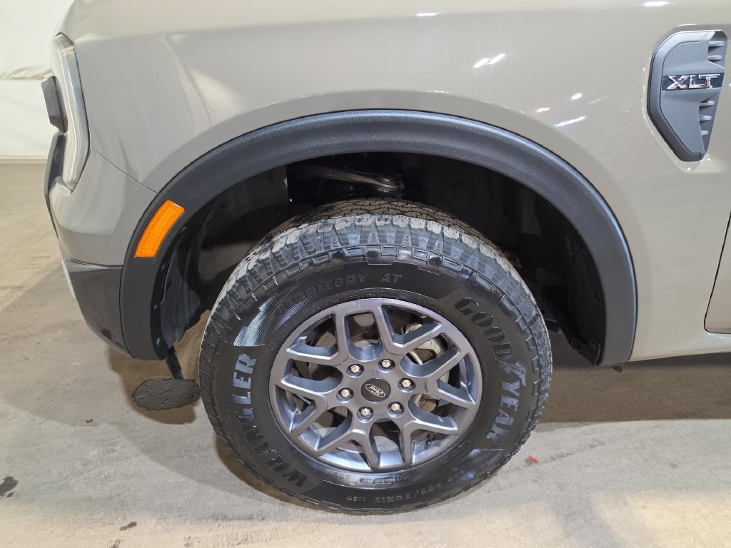 Used 2025 Ford Ranger XLT w/ Equipment Group 301A High AWD/4WD image 18