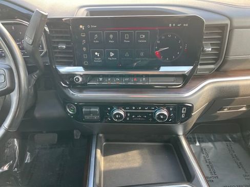 Certified 2024 GMC Sierra 2500 SLT w/ SLT Convenience Package image 13