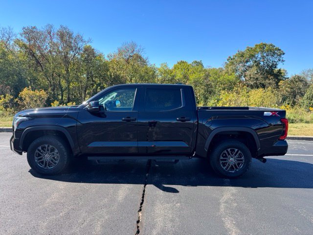 Used 2024 Toyota Tundra SR5 w/ SR5 Convenience Package AWD/4WD image 6