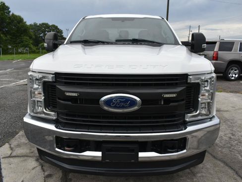 Used 2019 Ford F250 XL w/ Power Equipment Group AWD/4WD image 3