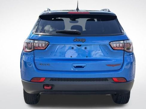 Used 2023 Jeep Compass Trailhawk w/ Trailhawk Convenience Group AWD/4WD image 8