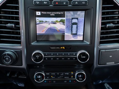 Used 2019 Ford Expedition Platinum AWD/4WD image 21