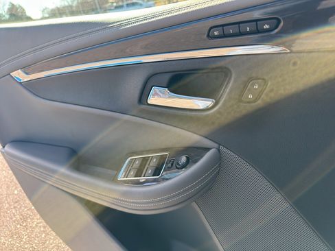 Used 2015 Chevrolet Impala LTZ image 8