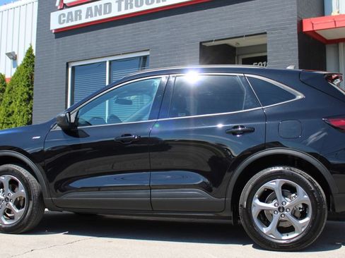 Used 2025 Ford Escape ST-Line AWD/4WD image 17