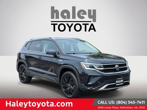 Used 2024 Volkswagen Taos SEL AWD/4WD image 1