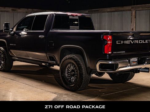 Used 2024 Chevrolet Silverado 3500 LTZ w/ LTZ Convenience Package image 6