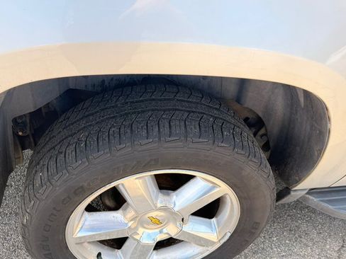 Used 2011 Chevrolet Avalanche LS w/ Regional Value Package RWD image 29