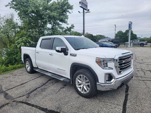 Used 2019 GMC Sierra 1500 SLT w/ SLT Premium Plus Package AWD/4WD image 3