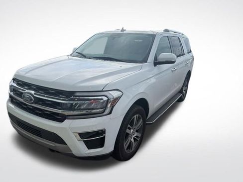 Used 2022 Ford Expedition Limited AWD/4WD image 2