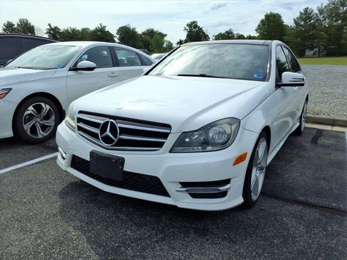Used 2014 Mercedes-Benz C 300 4MATIC Sedan image 3