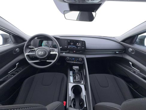 New 2026 Hyundai Elantra Blue image 13