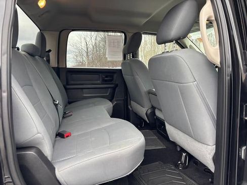 Used 2015 RAM 1500 Express image 13
