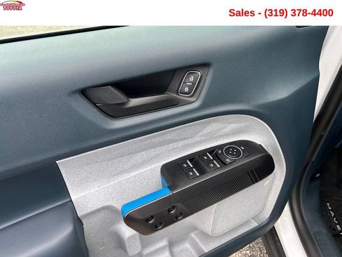 Used 2025 Ford Maverick XLT w/ XLT Luxury Package FWD image 11