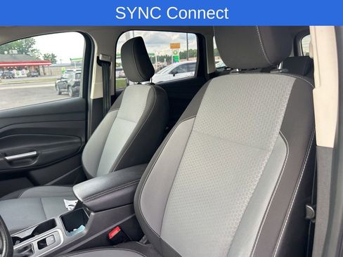 Used 2018 Ford Escape SE w/ SE Sync 3 Package FWD image 10