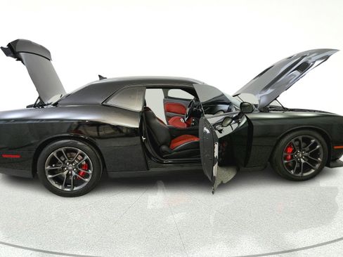 Used 2021 Dodge Challenger R/T Scat Pack w/ Plus Package RWD image 15