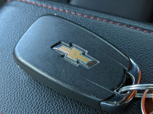 Used 2022 Chevrolet Traverse RS AWD/4WD image 25