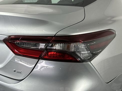 Used 2021 Toyota Camry LE image 26