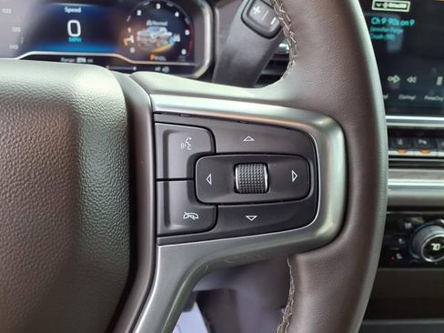 Used 2025 Chevrolet Silverado 3500 LTZ w/ LTZ Convenience Package AWD/4WD image 61