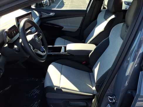 New 2026 Volkswagen ID.4 Pro image 11