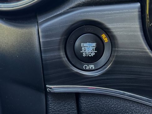 Certified 2021 Jeep Grand Cherokee Limited w/ Luxury Group II image 23