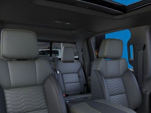 New 2026 Chevrolet Silverado 1500 ZR2 image 25