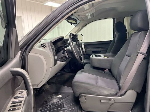 Used 2011 Chevrolet Silverado 1500 LS RWD image 18