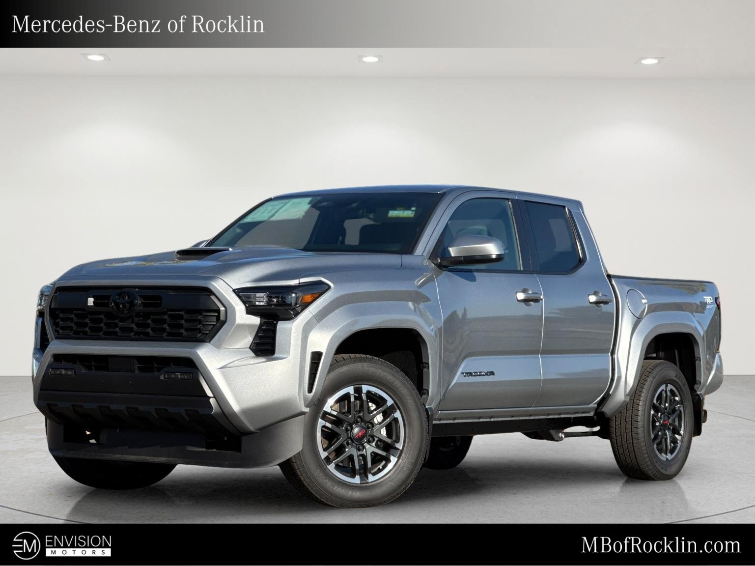 Used 2026 Toyota Tacoma TRD Sport AWD/4WD image 1