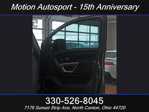 Used 2016 Nissan Titan SV image 33