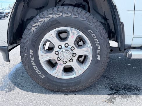 Used 2024 RAM 2500 Big Horn image 28